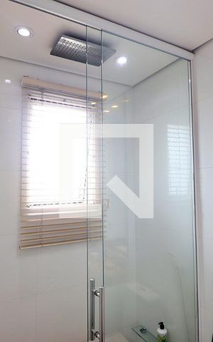 Apartamento à venda com 227m², 3 quartos e 4 vagasBanheiro da Suíte 2