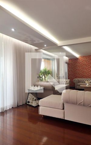 Apartamento à venda com 227m², 3 quartos e 4 vagasSala