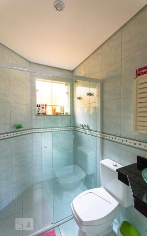 Casa à venda com 280m², 4 quartos e 6 vagas Casa à venda com 280m², 4 quartos e 6 vagasBanheiro Social