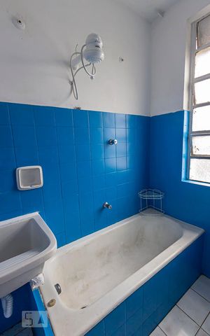 Apartamento para alugar com 40m², 1 quarto e sem vagaBanheiro