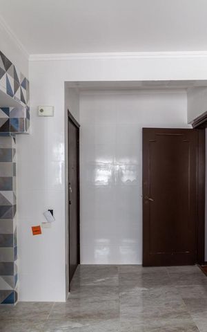 Apartamento à venda com 170m², 4 quartos e 2 vagas Apartamento à venda com 170m², 4 quartos e 2 vagasCozinha