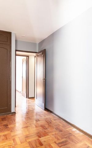 Apartamento à venda com 170m², 4 quartos e 2 vagas Apartamento à venda com 170m², 4 quartos e 2 vagasQuarto 3