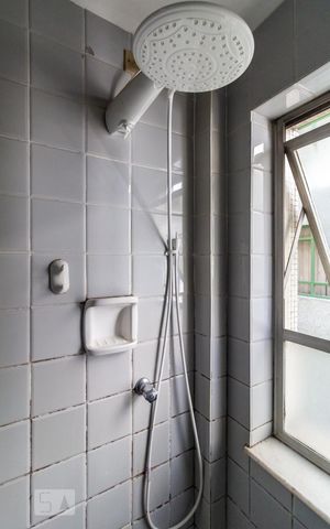 Apartamento à venda com 170m², 4 quartos e 2 vagas Apartamento à venda com 170m², 4 quartos e 2 vagasBanheiro 1