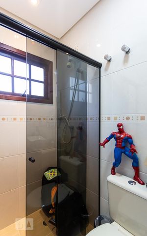 Casa à venda com 180m², 3 quartos e 4 vagas Casa à venda com 180m², 3 quartos e 4 vagasBanheiro da Suíte 2