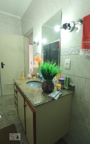 Apartamento à venda com 118m², 2 quartos e sem vagaBanheiro