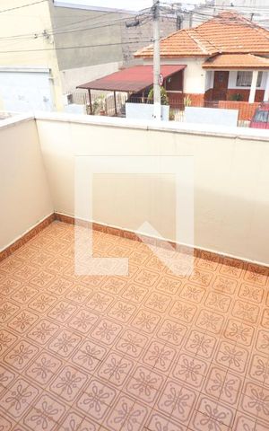 Casa à venda com 220m², 3 quartos e 4 vagasSacada Quarto 3