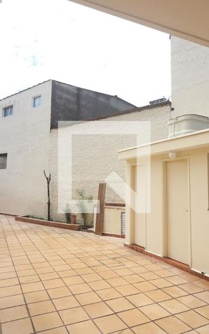 Casa à venda com 220m², 3 quartos e 4 vagasQuintal 