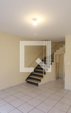 Casa à venda com 220m², 3 quartos e 4 vagasSala 2