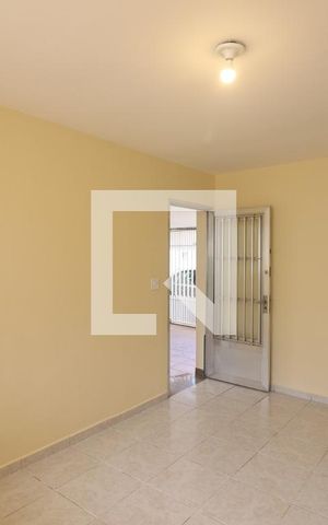 Casa à venda com 220m², 3 quartos e 4 vagasSala 1
