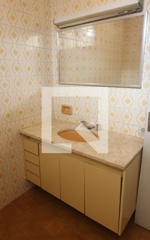 Casa à venda com 220m², 3 quartos e 4 vagasBanheiro 