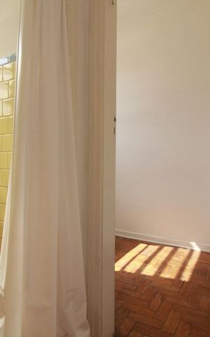 Apartamento à venda com 110m², 2 quartos e sem vagaBanheiro e Quarto de Serviço