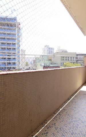 Apartamento à venda com 110m², 2 quartos e sem vagaSacada