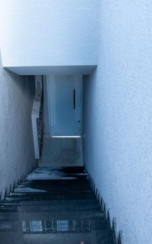 Apartamento para alugar com 40m², 2 quartos e sem vaga Apartamento para alugar com 40m², 2 quartos e sem vagaEscada