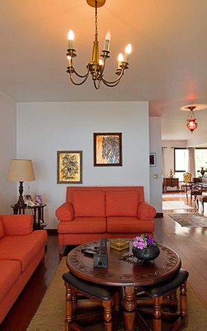 Casa à venda com 430m², 4 quartos e 5 vagas Casa à venda com 430m², 4 quartos e 5 vagasSala Intima