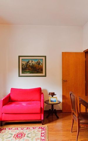 Casa à venda com 430m², 4 quartos e 5 vagas Casa à venda com 430m², 4 quartos e 5 vagasSuíte 1