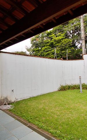 Casa à venda com 430m², 4 quartos e 5 vagas Casa à venda com 430m², 4 quartos e 5 vagasJardim da Sala Intima