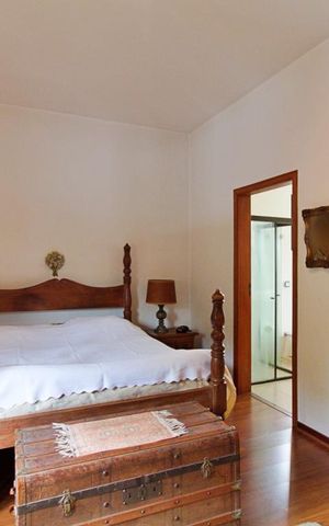 Casa à venda com 430m², 4 quartos e 5 vagas Casa à venda com 430m², 4 quartos e 5 vagasSuíte 2