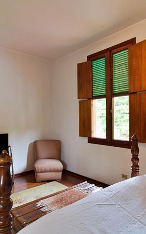 Casa à venda com 430m², 4 quartos e 5 vagas Casa à venda com 430m², 4 quartos e 5 vagasSuíte 2