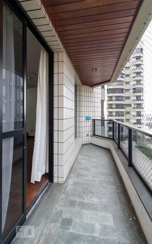 Apartamento à venda com 165m², 4 quartos e 3 vagasVaranda sala