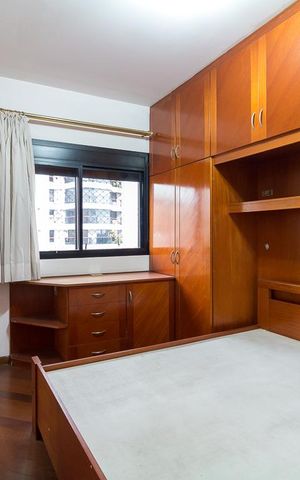 Apartamento à venda com 165m², 4 quartos e 3 vagasQuarto 2 suíte