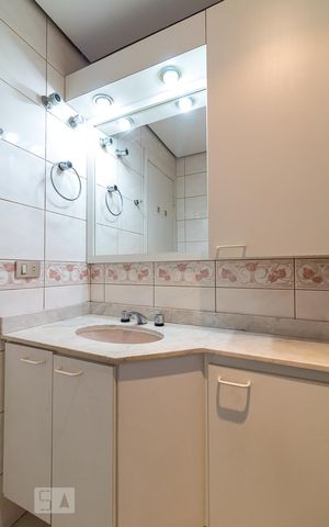 Apartamento à venda com 165m², 4 quartos e 3 vagasBanheiro social