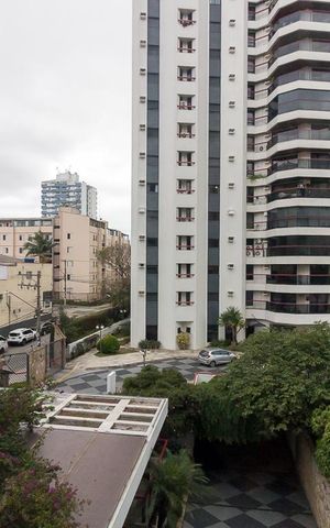 Apartamento à venda com 165m², 4 quartos e 3 vagasVista área de serviço