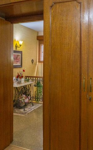 Casa à venda com 300m², 3 quartos e 2 vagas Casa à venda com 300m², 3 quartos e 2 vagasQuarto 3