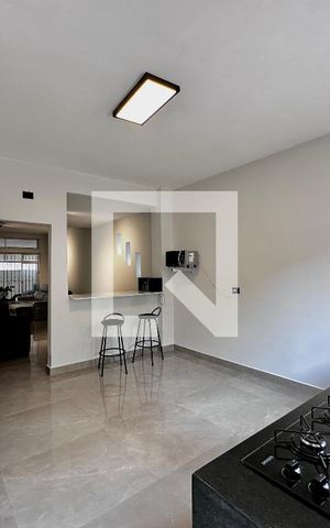 Casa à venda com 140m², 2 quartos e 2 vagas Casa à venda com 140m², 2 quartos e 2 vagasCozinha