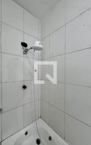 Casa à venda com 140m², 2 quartos e 2 vagas Casa à venda com 140m², 2 quartos e 2 vagasBanheiro