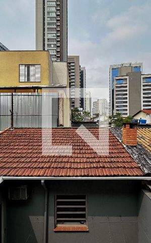 Casa à venda com 140m², 2 quartos e 2 vagas Casa à venda com 140m², 2 quartos e 2 vagasVista Quarto 2