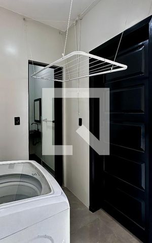 Casa à venda com 140m², 2 quartos e 2 vagas Casa à venda com 140m², 2 quartos e 2 vagasÁrea de Serviço