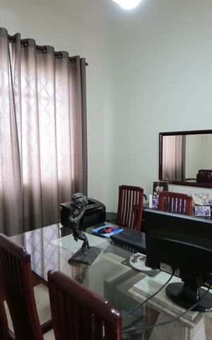 Casa à venda com 250m², 2 quartos e sem vagasala