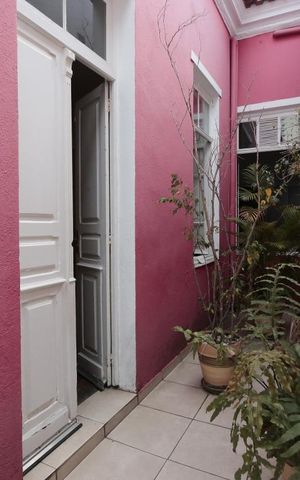 Casa à venda com 250m², 2 quartos e sem vagaentrada da casa