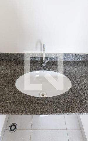 Apartamento para alugar com 56m², 3 quartos e 1 vaga Apartamento para alugar com 56m², 3 quartos e 1 vagaBanheiro Social