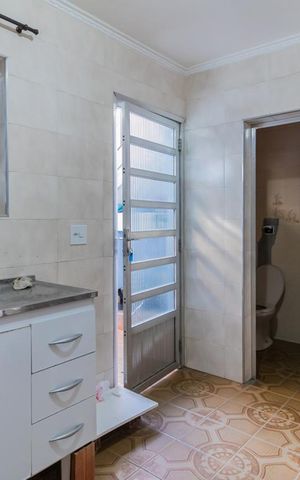 Casa à venda com 250m², 3 quartos e 2 vagas Casa à venda com 250m², 3 quartos e 2 vagasCozinha