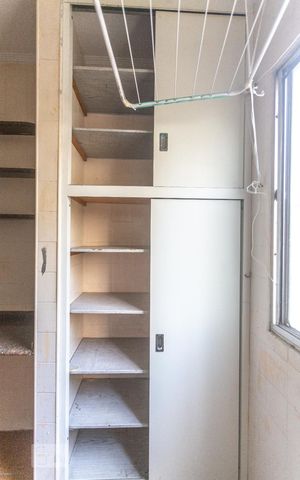 Apartamento à venda com 76m², 2 quartos e 1 vaga Apartamento à venda com 76m², 2 quartos e 1 vagaArmário