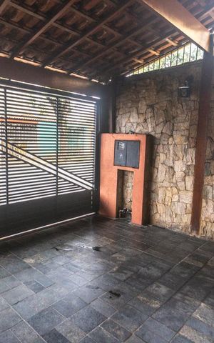 Casa para alugar com 165m², 2 quartos e 2 vagasGaragem