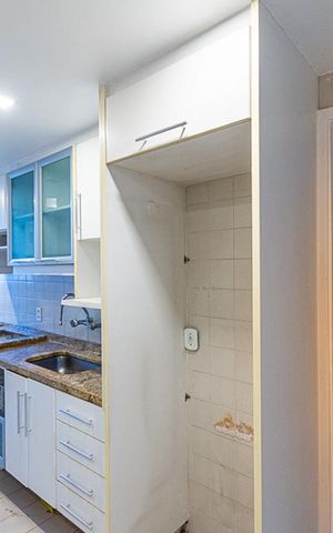 Apartamento à venda com 130m², 3 quartos e 2 vagas Apartamento à venda com 130m², 3 quartos e 2 vagasCozinha