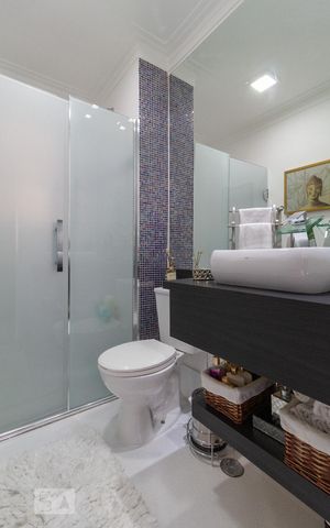 Apartamento à venda com 74m², 2 quartos e 1 vaga Apartamento à venda com 74m², 2 quartos e 1 vagaBanheiro 2