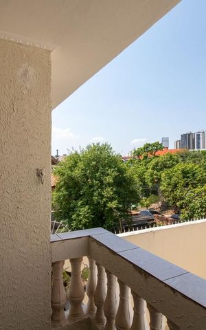 Casa à venda com 151m², 3 quartos e 3 vagasVaranda do Quarto 1 - Suíte