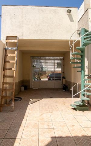 Casa à venda com 151m², 3 quartos e 3 vagasGaragem