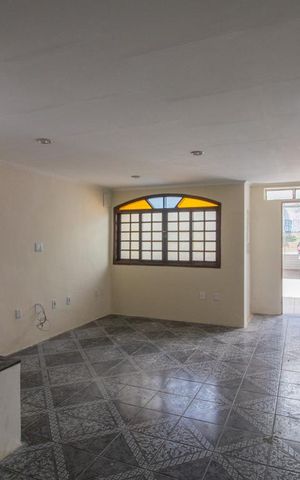 Casa à venda com 151m², 3 quartos e 3 vagasSala