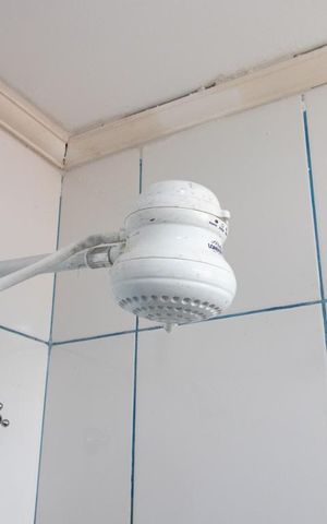 Casa à venda com 151m², 3 quartos e 3 vagasBanheiro do Quarto 3 - Suíte