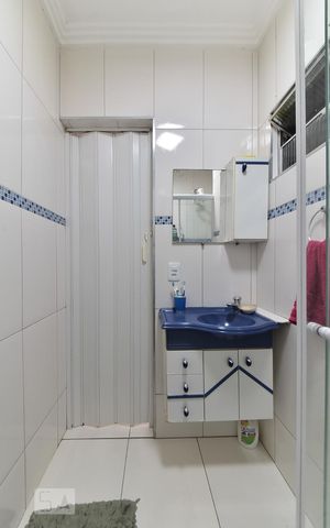 Studio à venda com 42m², 1 quarto e 1 vaga Studio à venda com 42m², 1 quarto e 1 vagaBanheiro