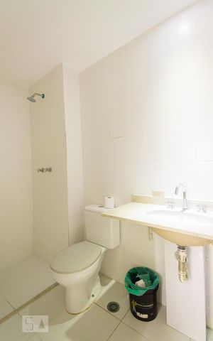 Apartamento à venda com 68m², 2 quartos e 1 vagaBanheiro 