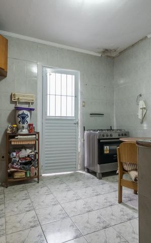 Casa à venda com 157m², 2 quartos e 1 vaga