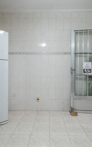 Casa à venda com 157m², 2 quartos e 1 vaga Casa à venda com 157m², 2 quartos e 1 vagaCozinha