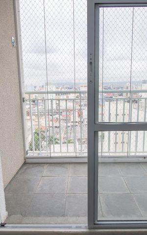 Apartamento à venda com 59m², 3 quartos e 1 vaga Apartamento à venda com 59m², 3 quartos e 1 vagaVaranda