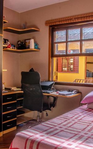 Casa à venda com 170m², 3 quartos e 2 vagas Casa à venda com 170m², 3 quartos e 2 vagasQuarto 3