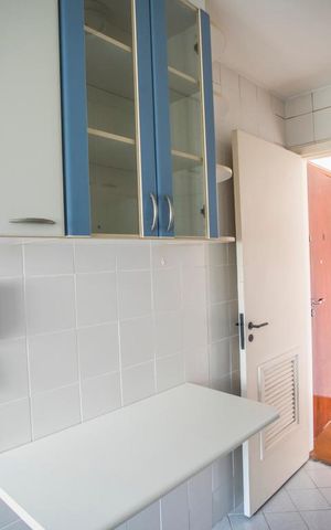 Apartamento à venda com 80m², 3 quartos e 2 vagas Apartamento à venda com 80m², 3 quartos e 2 vagasCozinha
